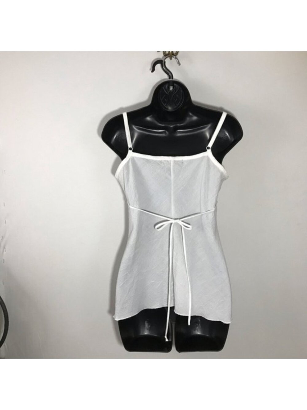 Embroidered Tank - Picture 3 of 7